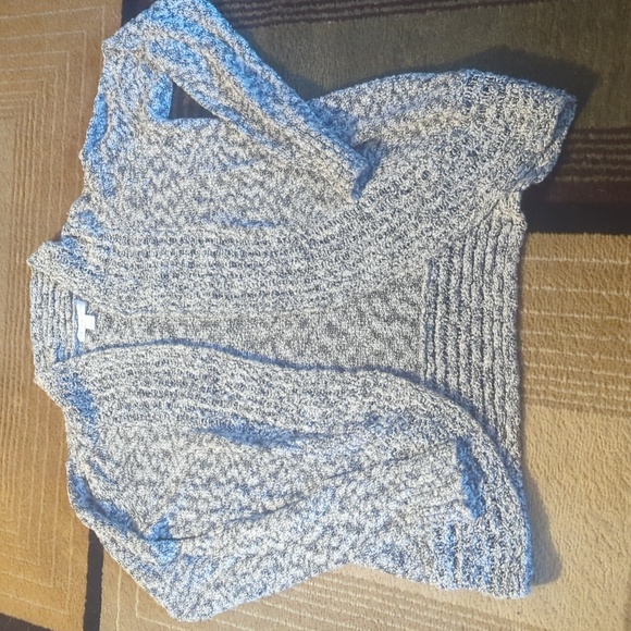 Cardigan - Picture 1 of 4